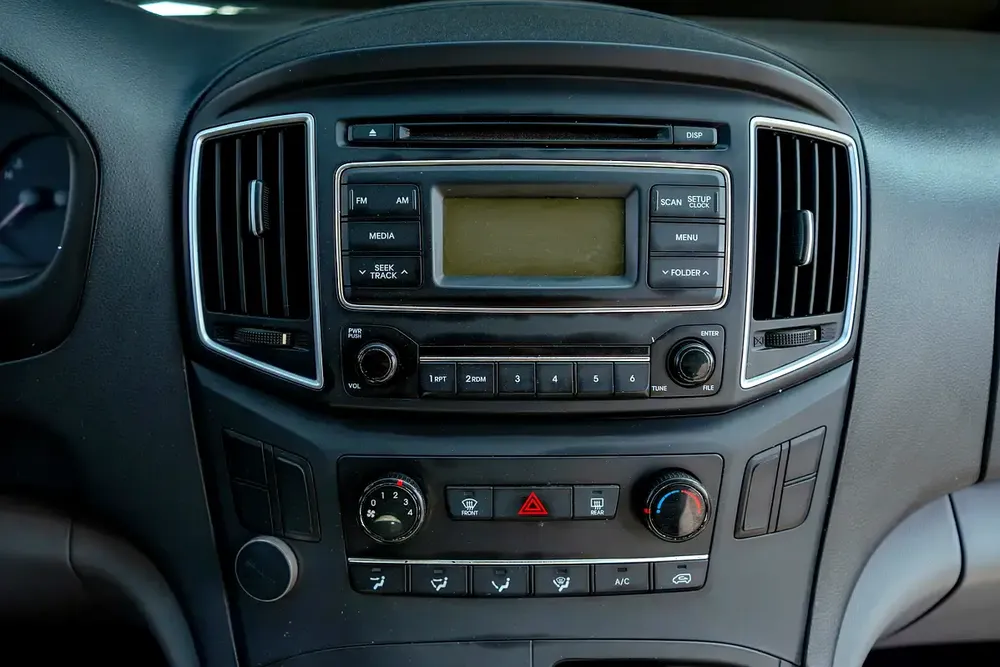 H1 Delivery Van | Manual | GCC Specs | Ref#H89342 - Image 13