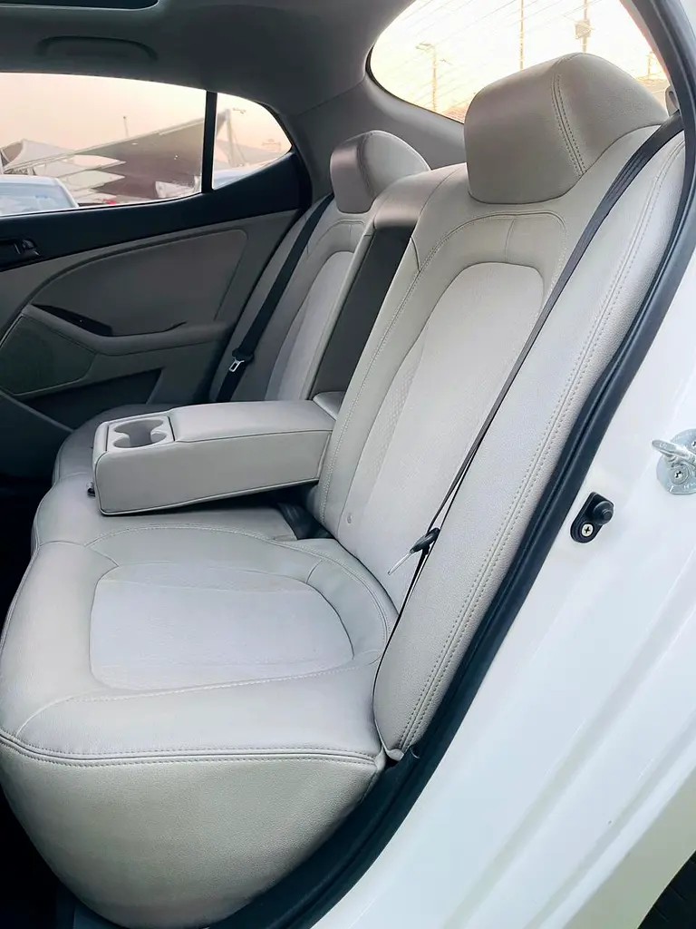 Kia Optima 2010 GCC | Well Maintained | Luxury Sedan | - Image 14