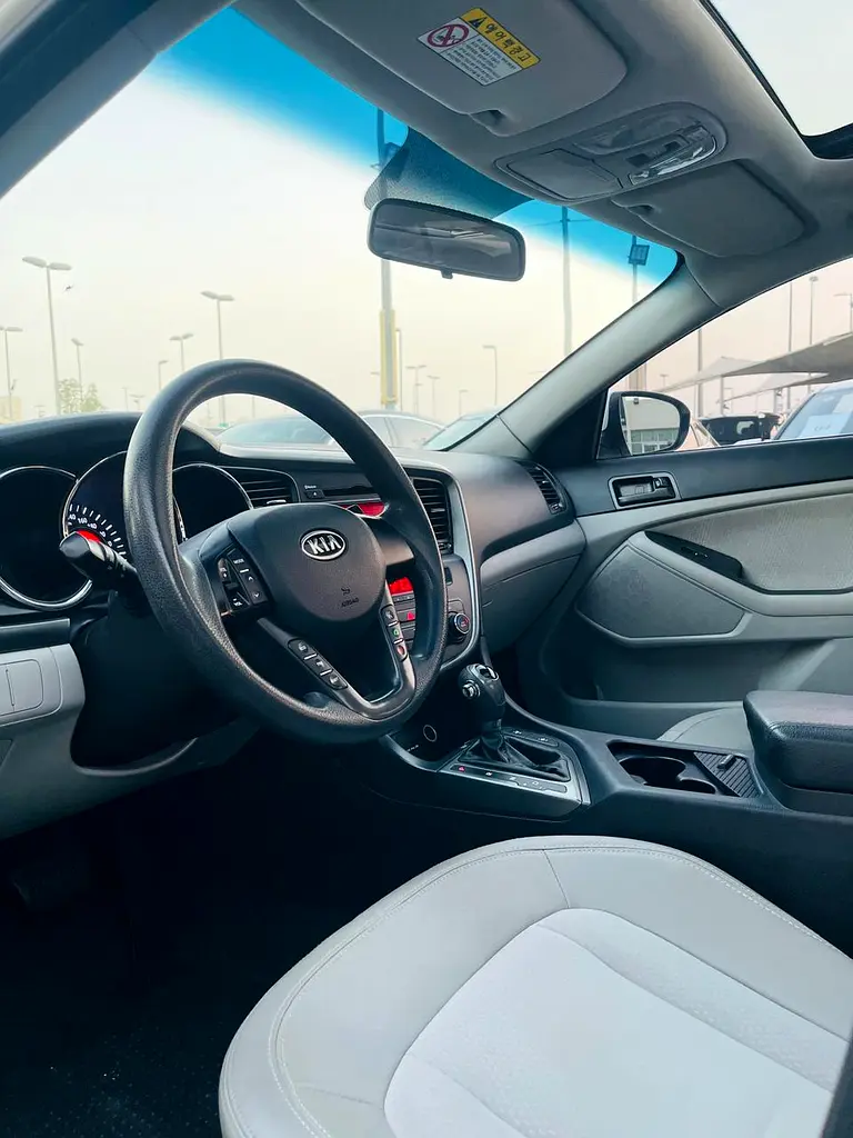 Kia Optima 2010 GCC | Well Maintained | Luxury Sedan | - Image 7