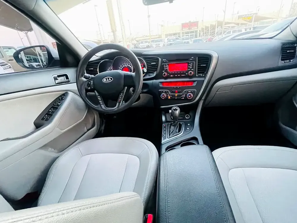Kia Optima 2010 GCC | Well Maintained | Luxury Sedan | - Image 8