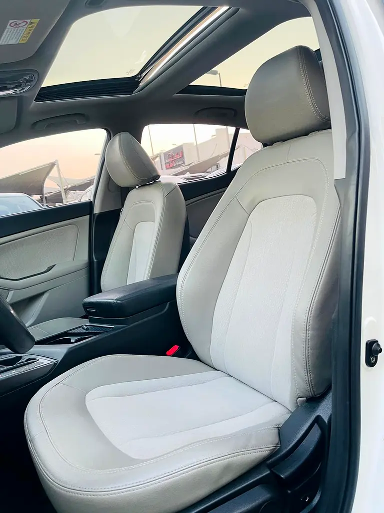 Kia Optima 2010 GCC | Well Maintained | Luxury Sedan | - Image 9