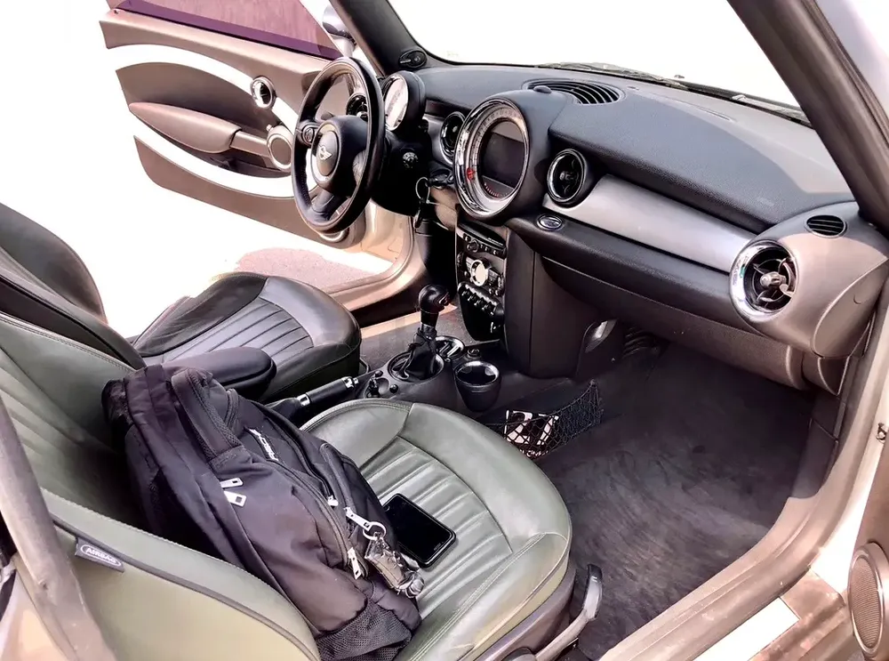 2011 MINI Cooper S - GCC Specs - Image 5