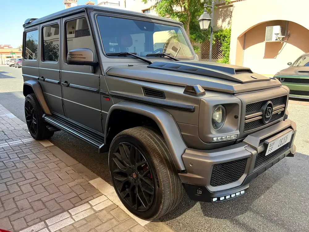 Mercedes-Benz G 500 with full Brabus bodykit - Image 4
