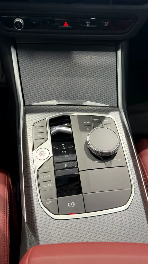 BMW 330I M Sport package , 5 Years Service and Warranty package - Image 10