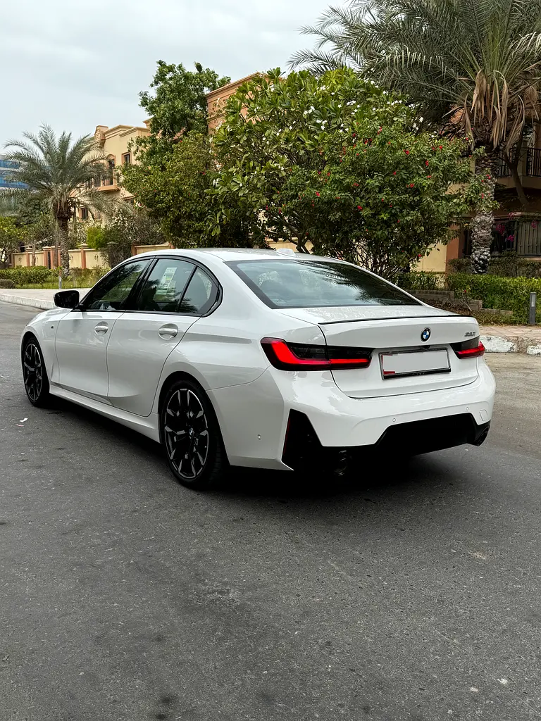 BMW 330I M Sport package , 5 Years Service and Warranty package - Image 6