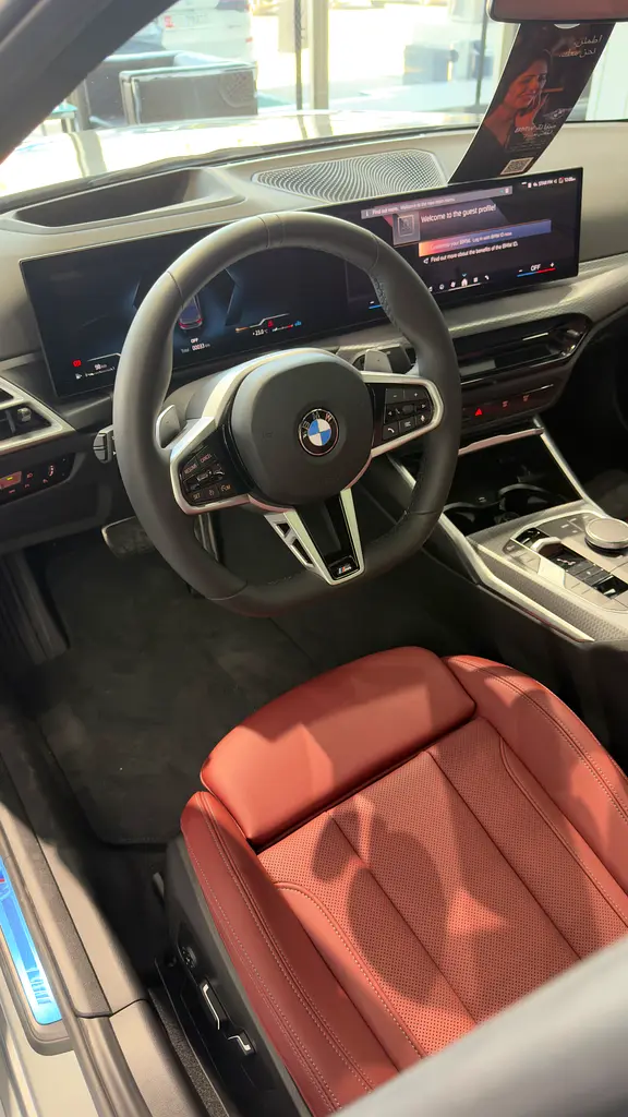 BMW 330I M Sport package , 5 Years Service and Warranty package - Image 8