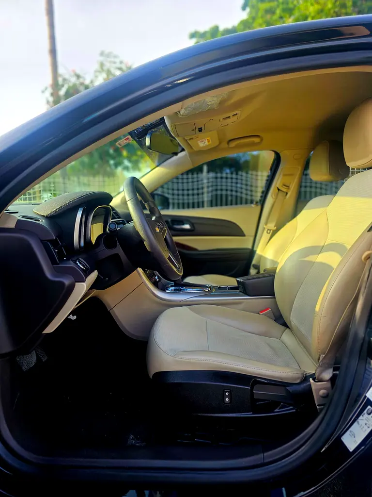 Chevrolet Malibu LT 2016 - GCC Specs - Well Maintained - Image 9