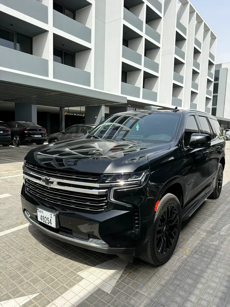 Chavy tahoe 2021  super clean - Image 12