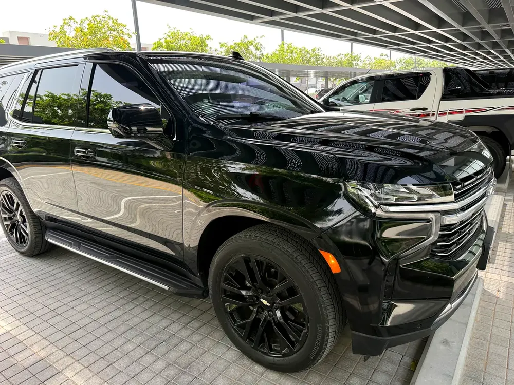 Chavy tahoe 2021  super clean - Image 14