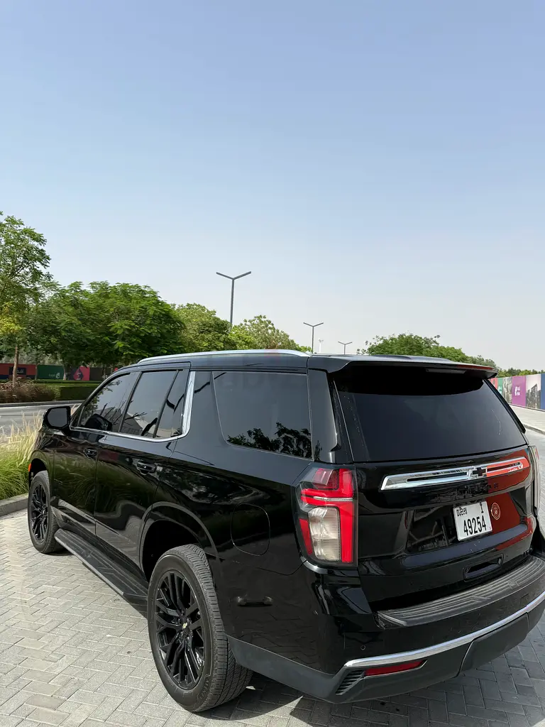 Chavy tahoe 2021  super clean - Image 4