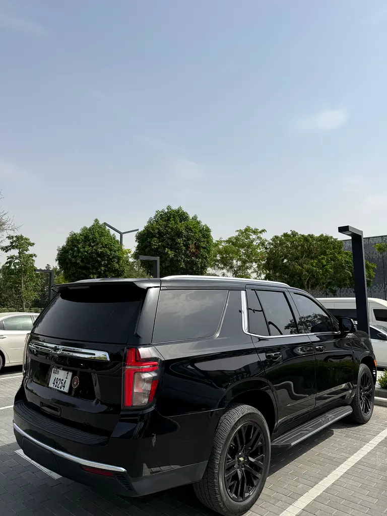 Chavy tahoe 2021  super clean - Image 6