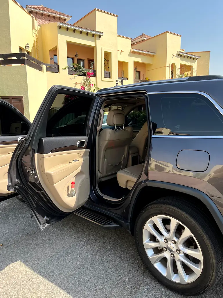 Jeep Cherokee Limited 2017 | GCC Specs | Well Maintained - Image 7
