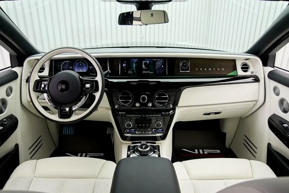 ROLLS ROYCE PHANTOM, 2026, GCC, WARRANTY AND SERVICE CONTRACT, ZERO KM - Image 12