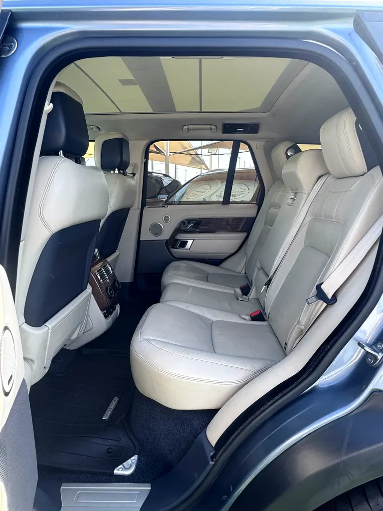 Land Rover Range Rover Vogue HSE 2018 - American Specs - Image 10