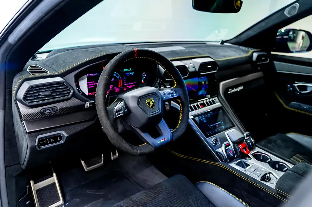 Lamborghini Urus Performante - GCC Spec - Lease to Own and Warranty Available - Image 12