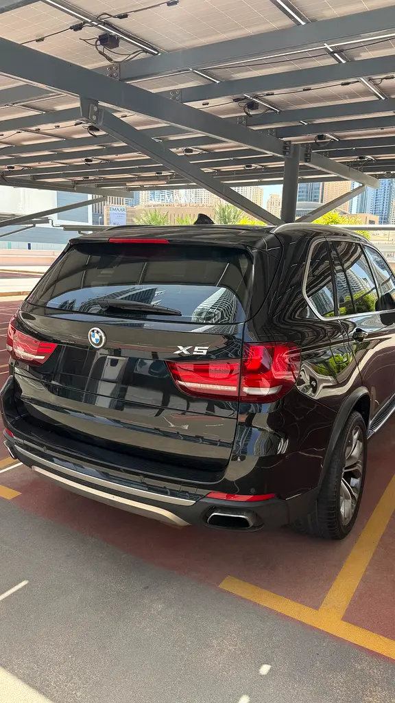 BMW X5 4.4i 2015 GCC Specs - Well Maintained Luxury SUV - Image 4