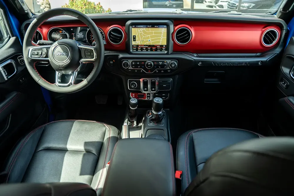 Jeep Wrangler Rubicon 3.6L V6 2023 0kms GCC - Image 10