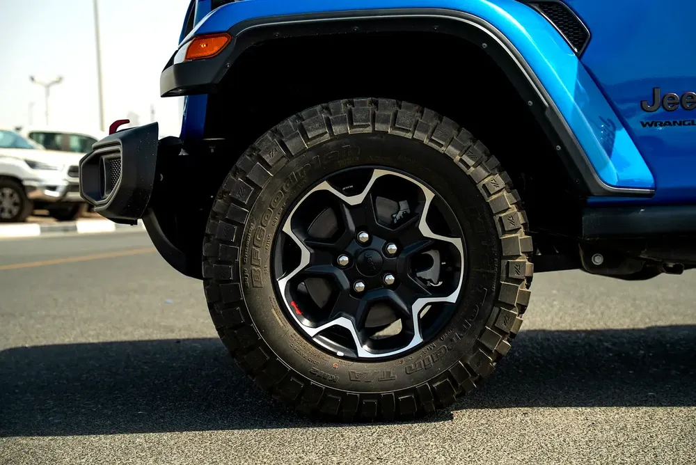 Jeep Wrangler Rubicon 3.6L V6 2023 0kms GCC - Image 4
