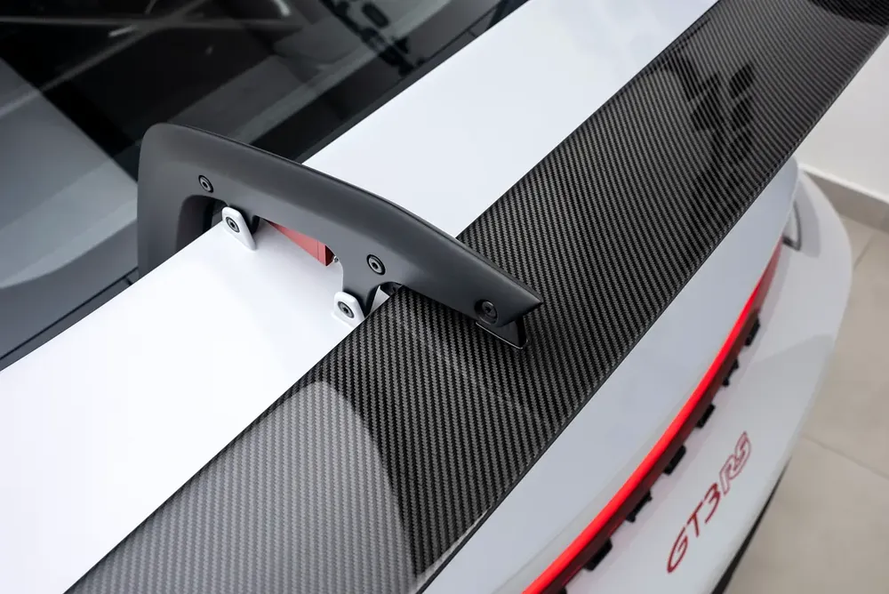 2024 PORSCHE 911 GT3 RS WEISSACH┃GCC┃5 YRS WARRANTY┃CARBON CERAMIC BRAKES┃SUSPENSION LIFTER┃ HIGH SP - Image 20