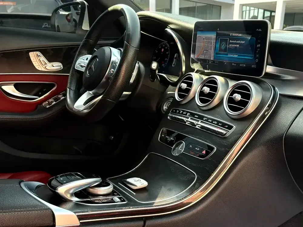 AED 1,360 P.M | 0% DOWN PAYMENT | MERCEDES-BENZ C200 | 2020 | GCC SPECS - Image 10