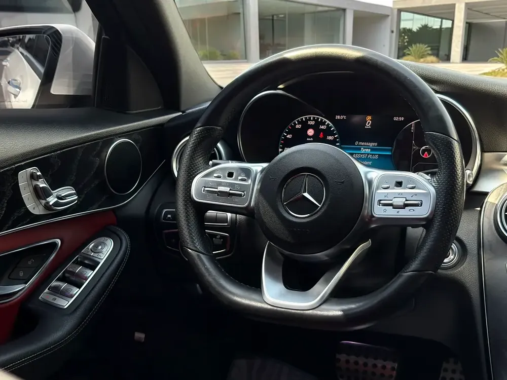 AED 1,360 P.M | 0% DOWN PAYMENT | MERCEDES-BENZ C200 | 2020 | GCC SPECS - Image 14