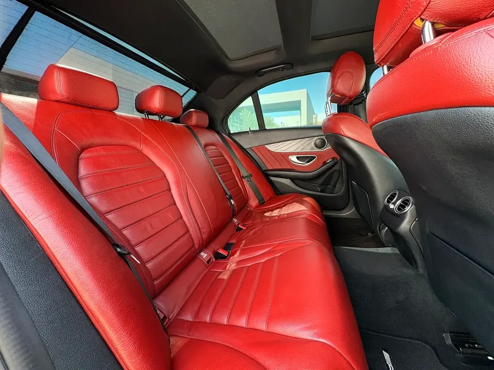 AED 1,360 P.M | 0% DOWN PAYMENT | MERCEDES-BENZ C200 | 2020 | GCC SPECS - Image 17