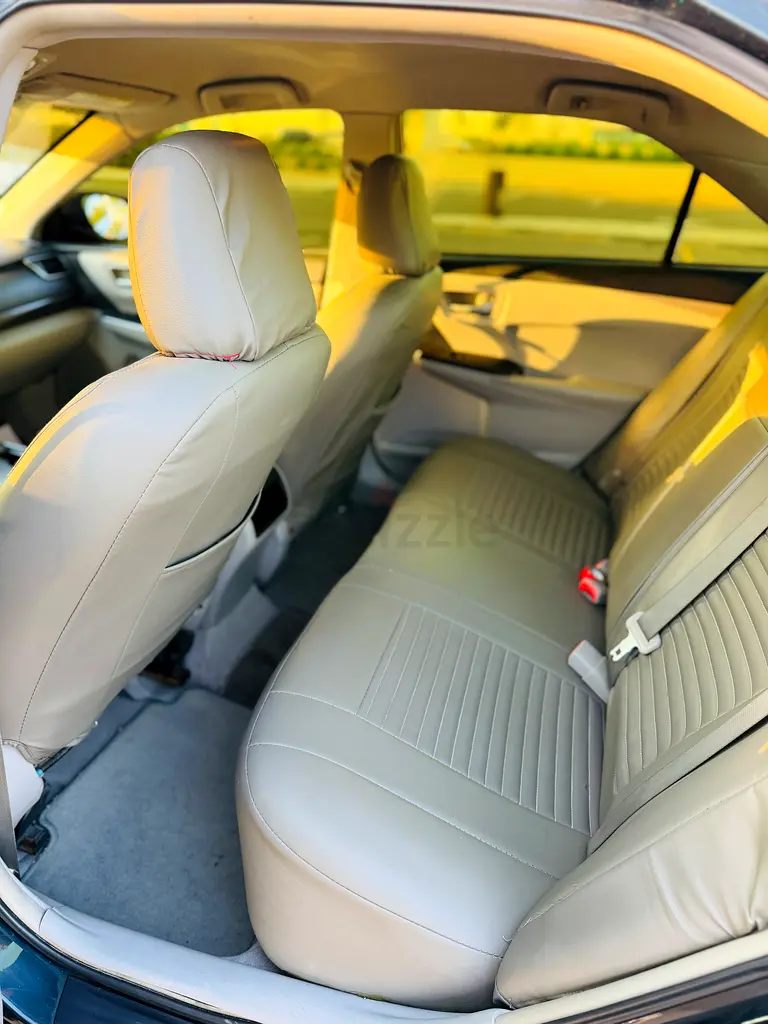 Toyota Camry LE 2015 American Specs - Excellent Condition - Image 10