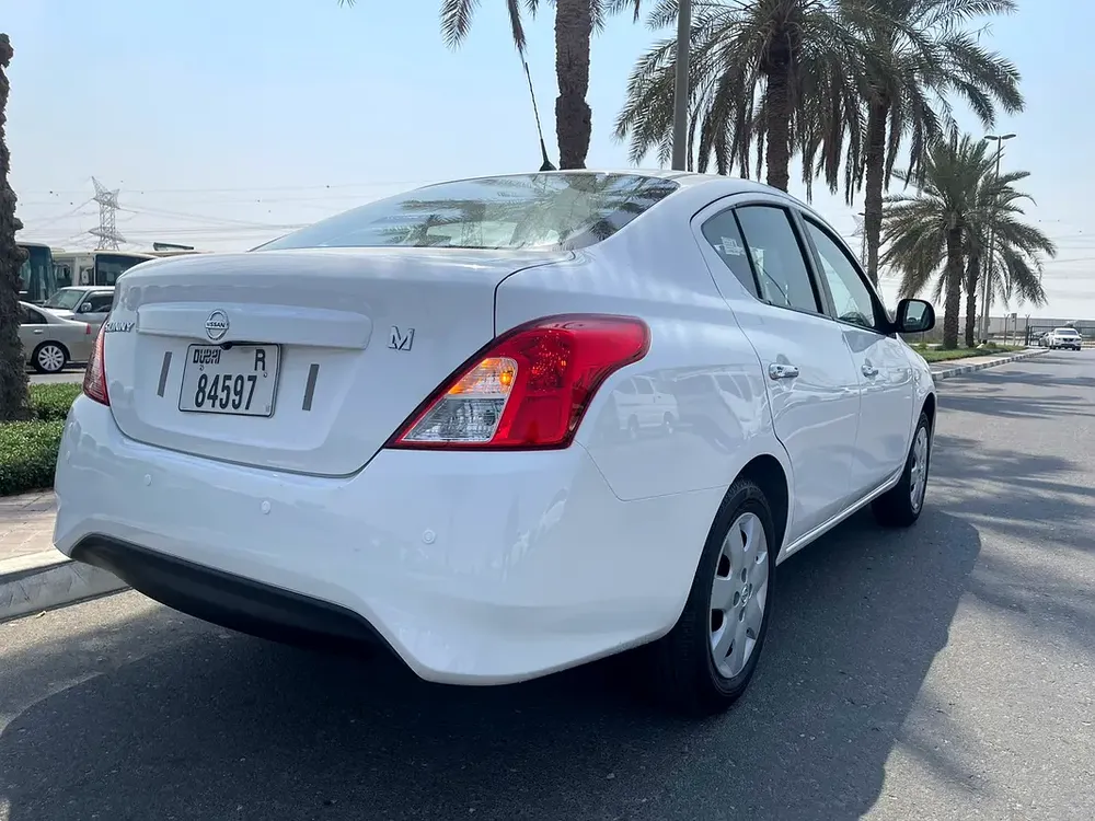 Nissan Sunny Gcc 2024 - Image 4