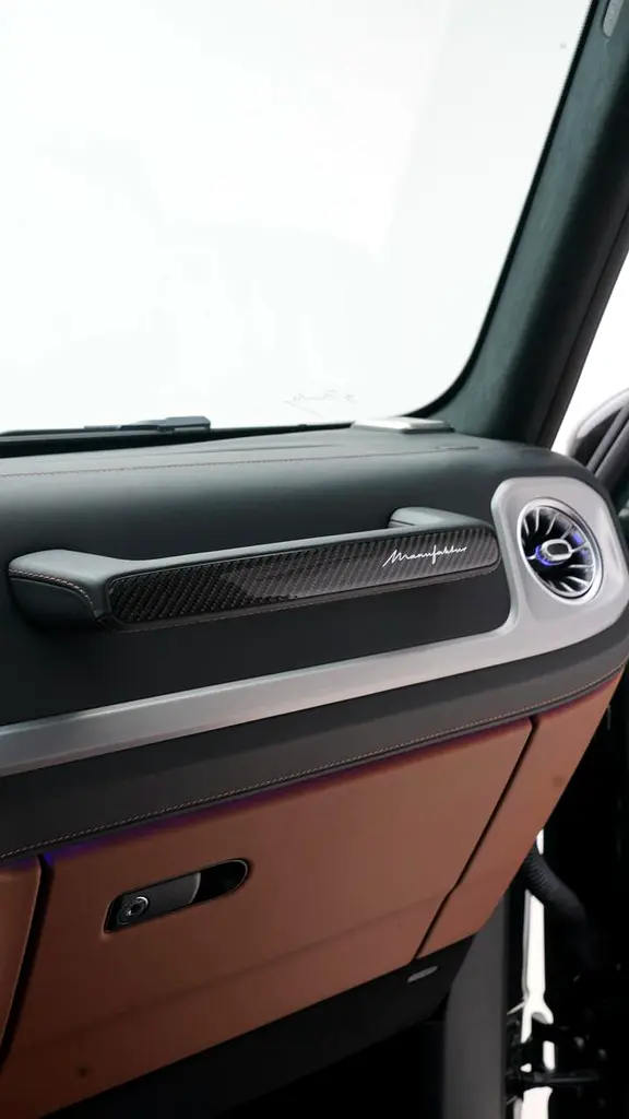 MERCEDES G63 | 2025 | GCC | UNDER WARRANTY | FULL CARBON FIBRE - Image 8