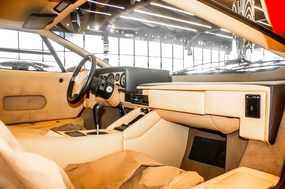 Lamborghini Countach - Image 16