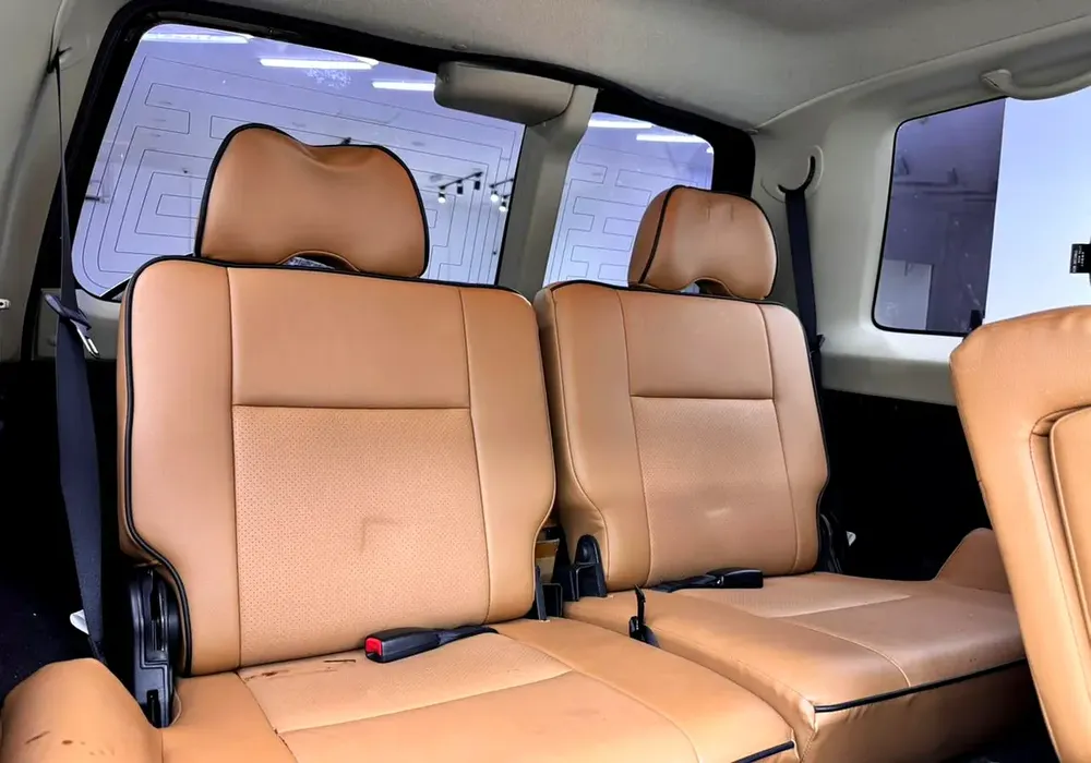 2022 Nissan Patrol Super Safari, Warranty, Service History , GCC - Image 17