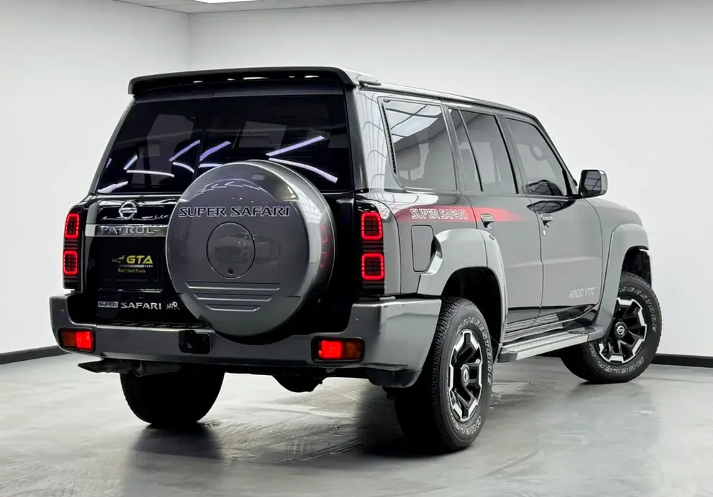 2022 Nissan Patrol Super Safari, Warranty, Service History , GCC - Image 6