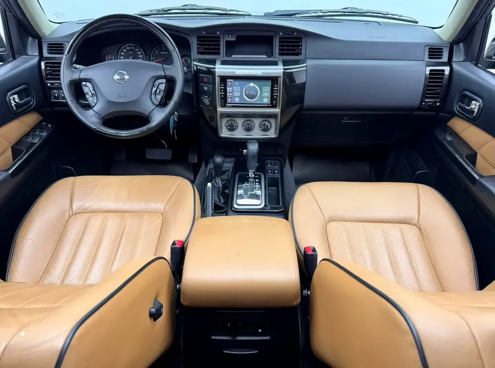 2022 Nissan Patrol Super Safari, Warranty, Service History , GCC - Image 9