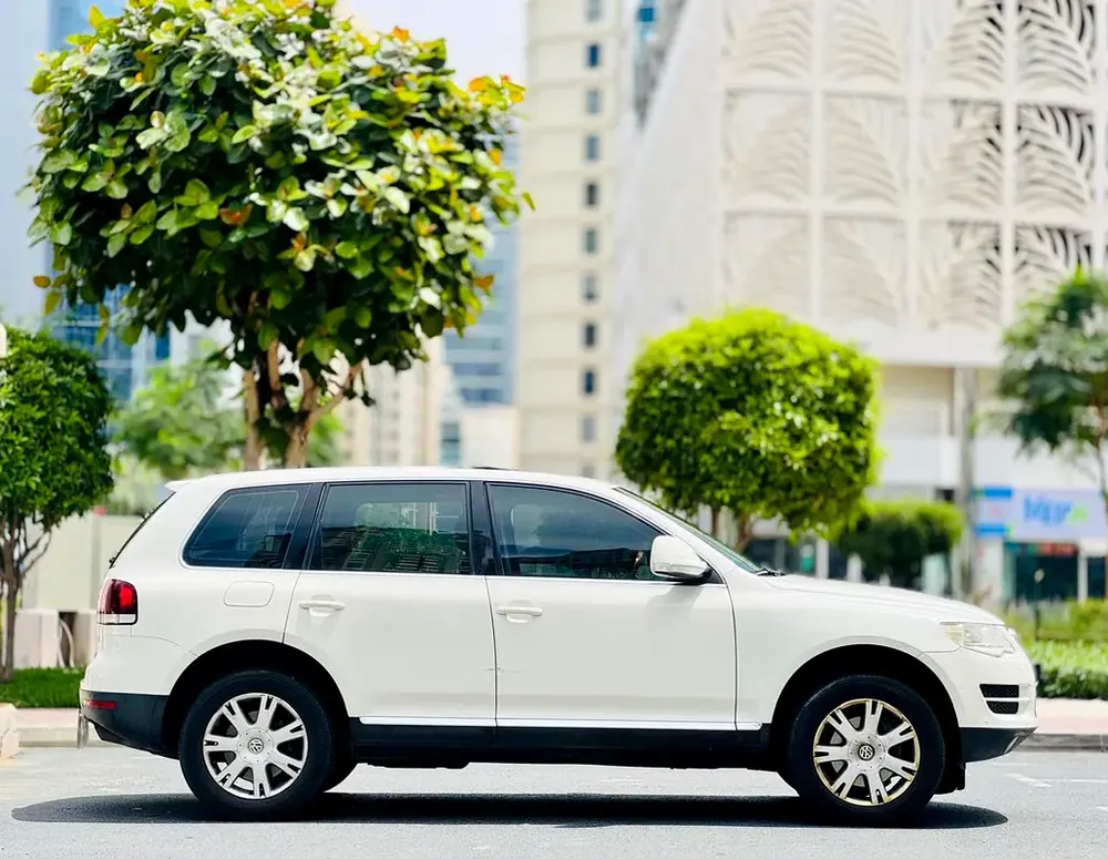 Volkswagen Touareg Highline 2008 - GCC Specs - Image 4