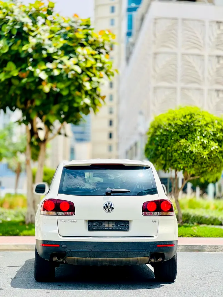 Volkswagen Touareg Highline 2008 - GCC Specs - Image 6