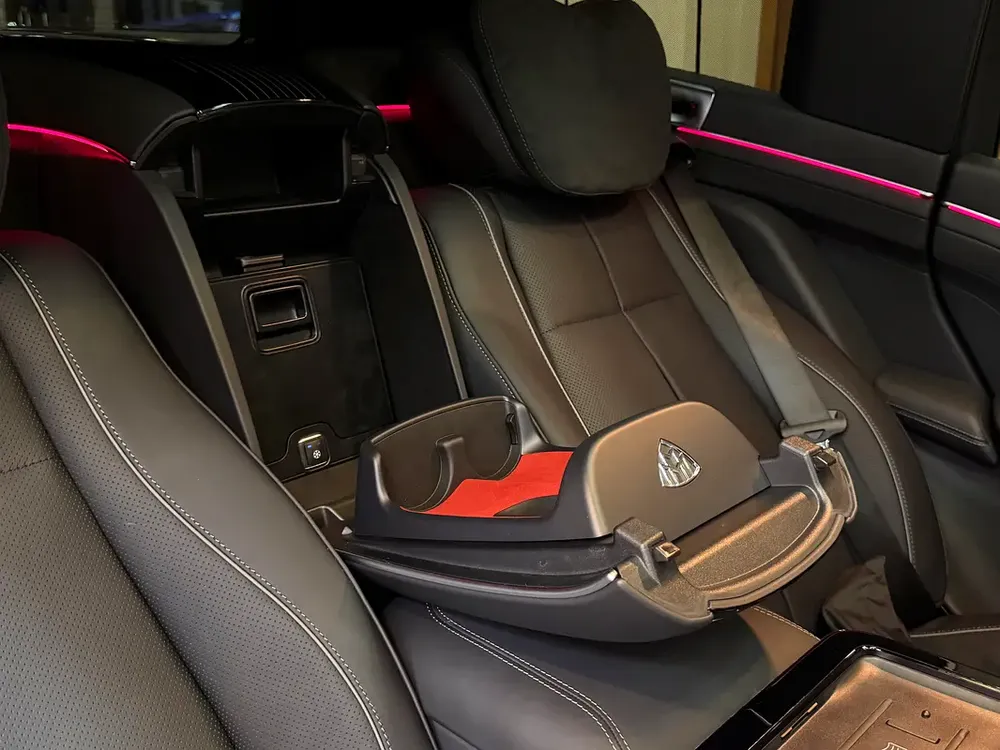 MAYBACH GLS 600 / HIGHEST OPTIONS / 5 YEARS WARRANTY - Image 19