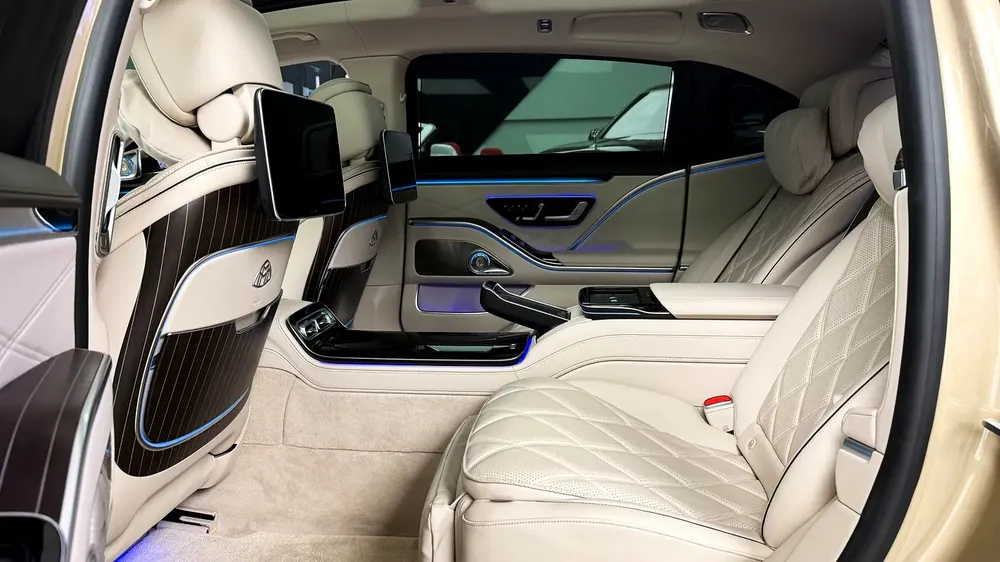 Mercedes Maybach S680 - V12 6.0L - Fully Luxury - 2023 - Image 12