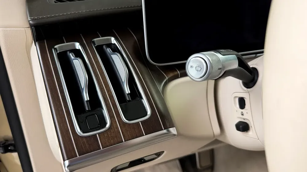 Mercedes Maybach S680 - V12 6.0L - Fully Luxury - 2023 - Image 8