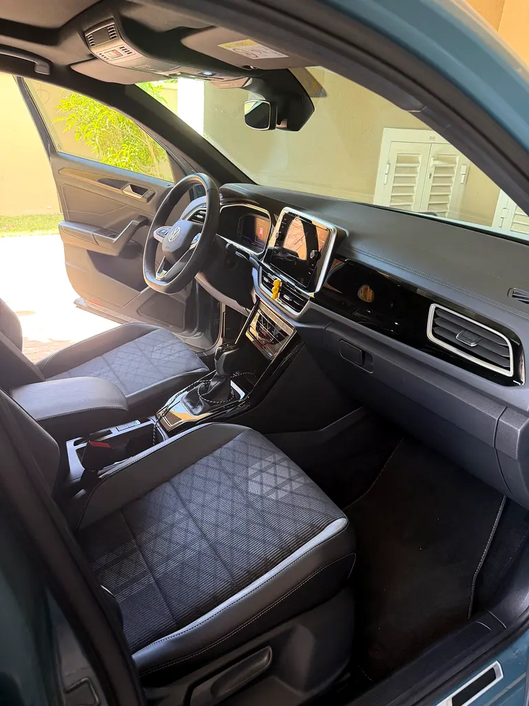 2024 VW T-ROC RLine - Image 11