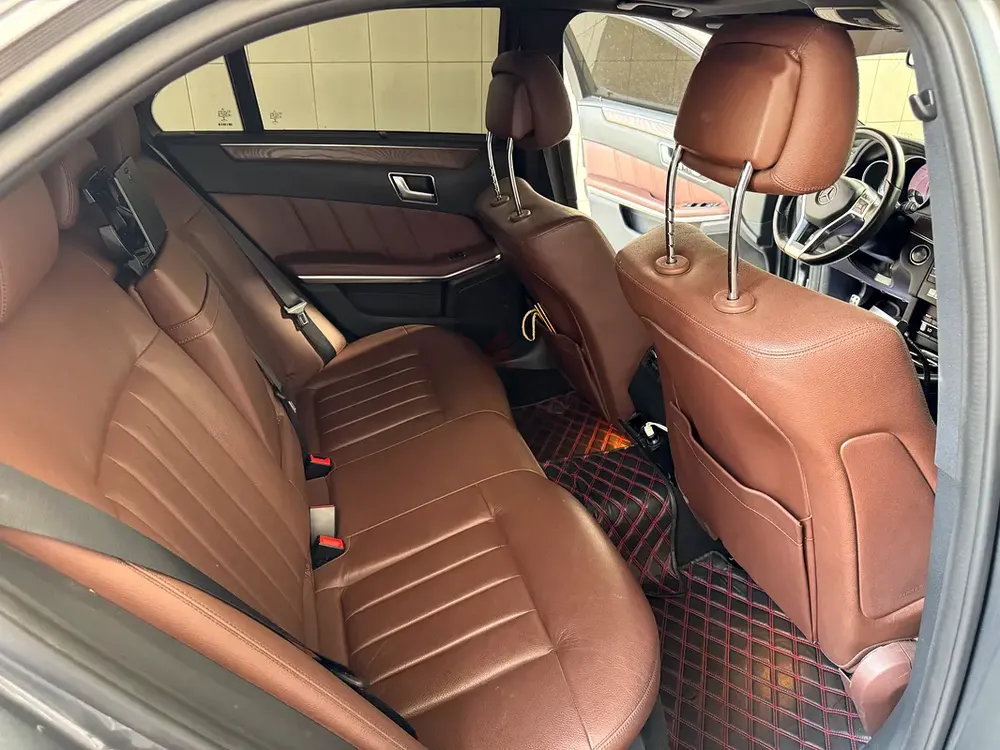 Mercedes-Benz E 300 2016 GCC Specs - Excellent Condition - Image 9