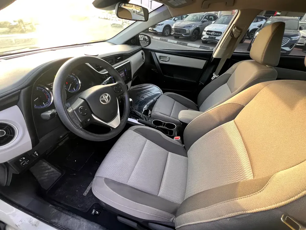 Toyota Corolla LE 2019, American Specs - Well Maintained - Image 11