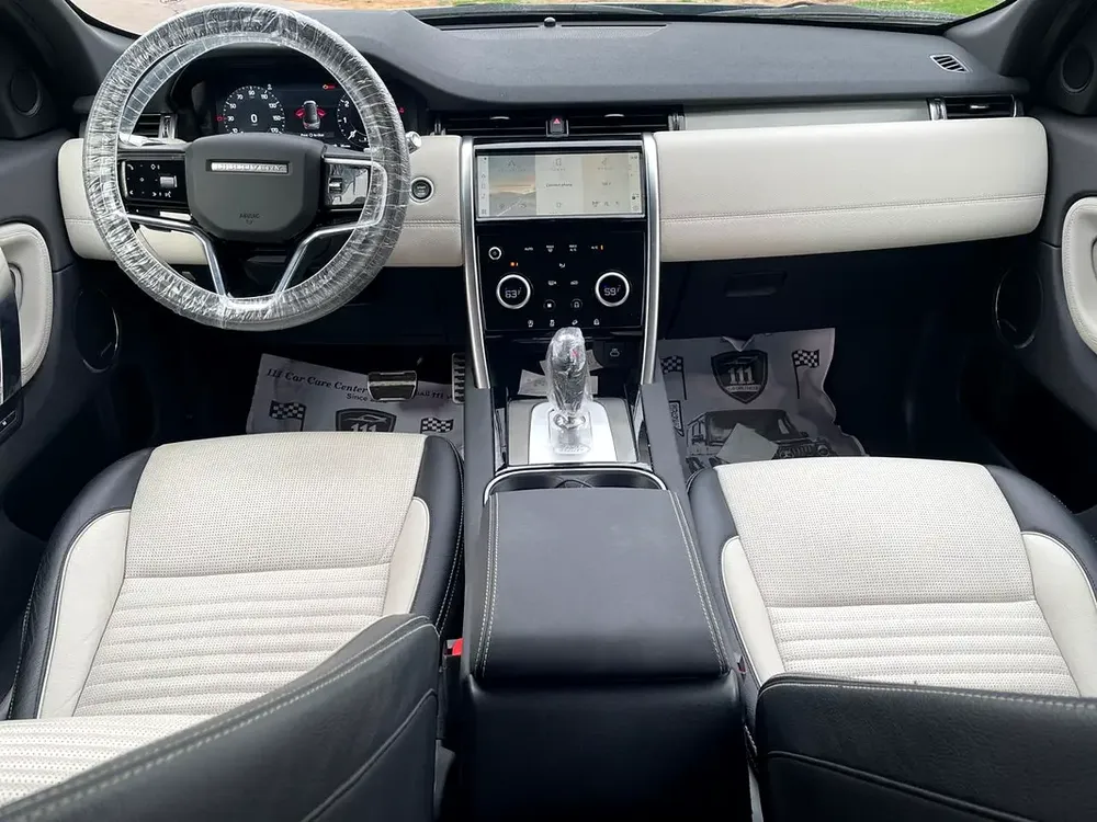 Land Rover Discovery Sport HSE 2022 - Excellent Condition - Image 12