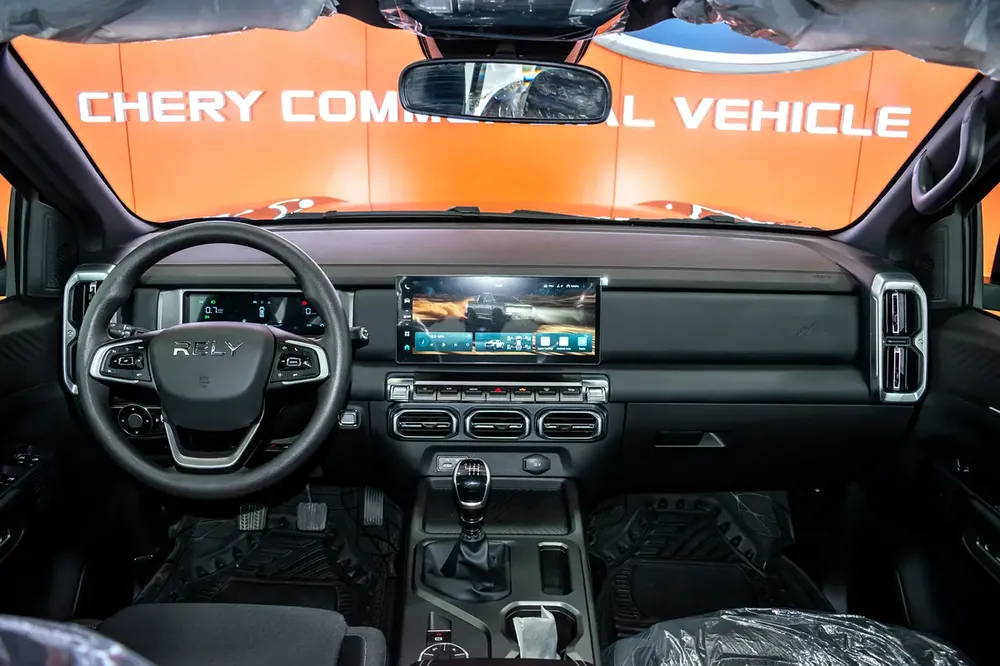 2.3L TURBO DIESEL | 4X4 | 5 YEARS / 200,000 KM WARRANTY - Image 11