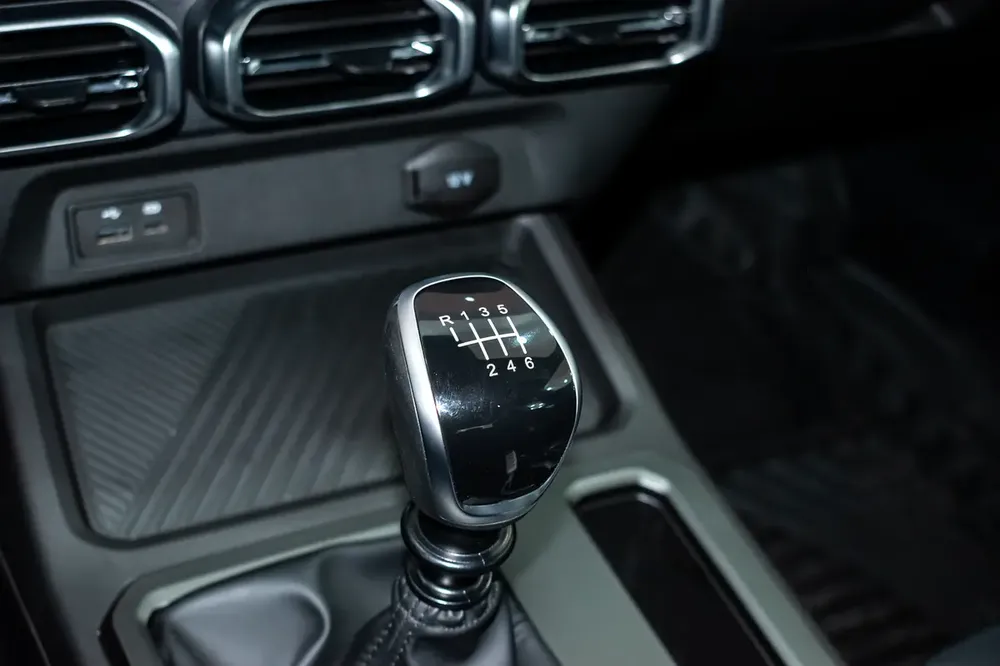 2.3L TURBO DIESEL | 4X4 | 5 YEARS / 200,000 KM WARRANTY - Image 15