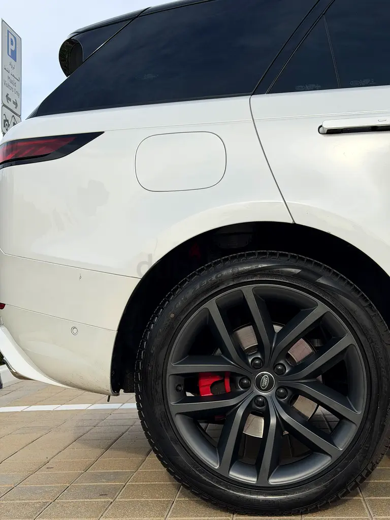 2024 Range Rover Sport HSE | Full Options | Warranty  Service - Image 8