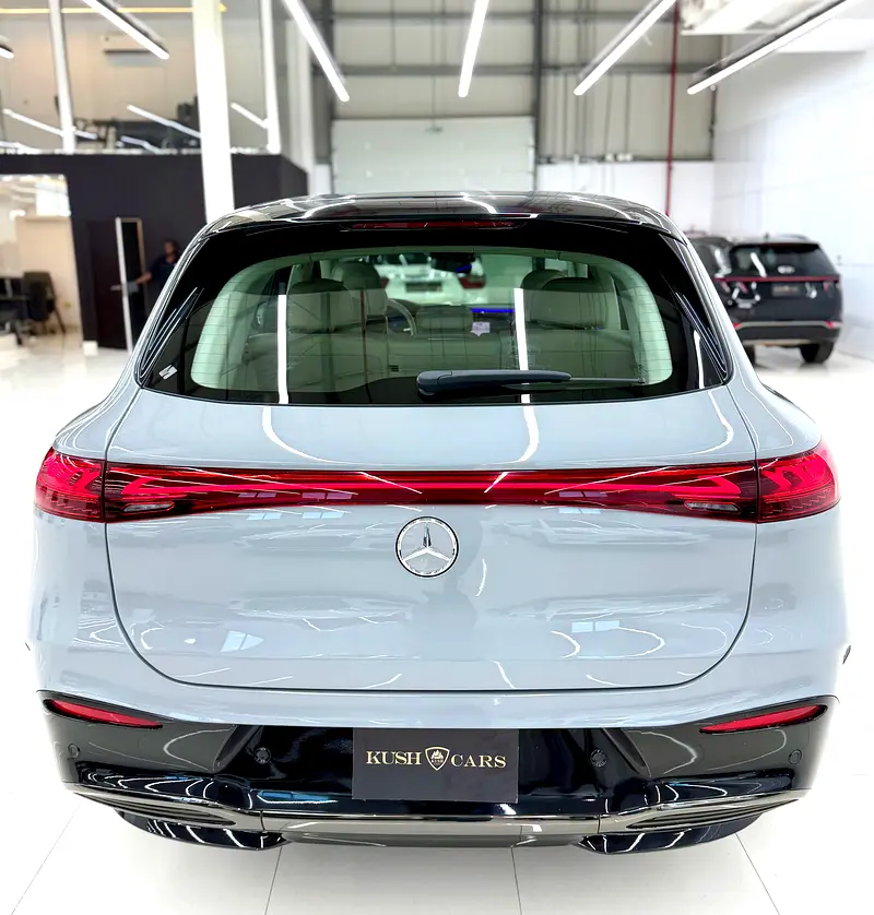 2023 Mercedes-Benz EQS 580 4MATIC | GCC Specs | Like New Condition - Image 7