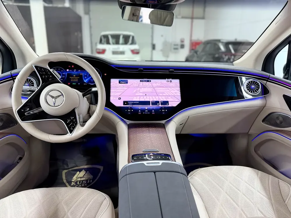 2023 Mercedes-Benz EQS 580 4MATIC | GCC Specs | Like New Condition - Image 8