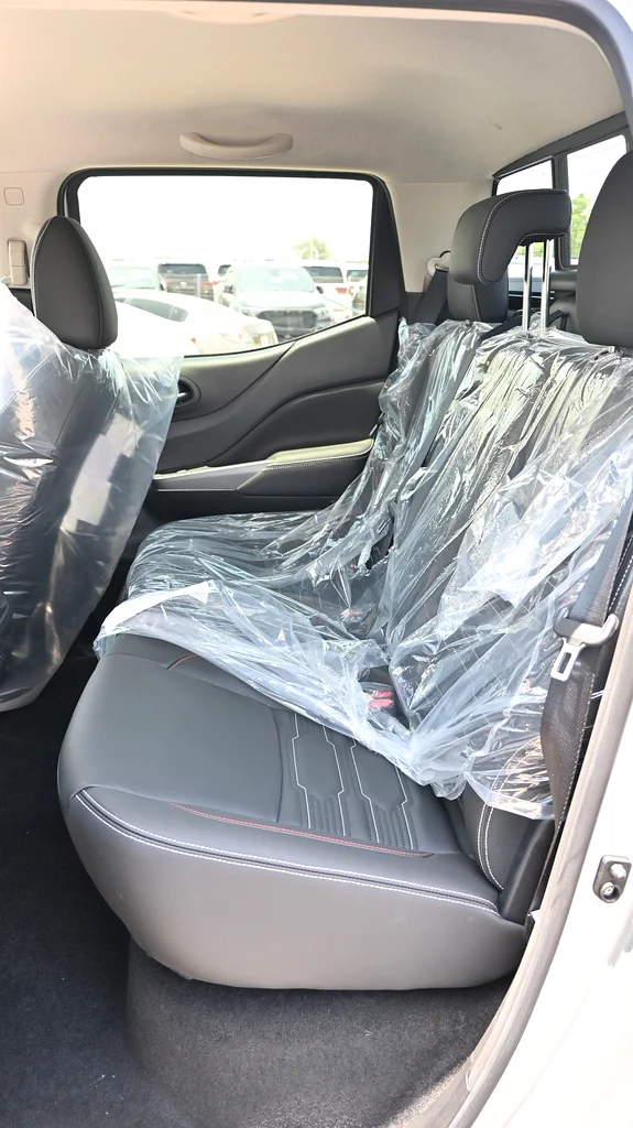 NISSAN NAVARA 2.5 DIESEL 2.5 PRO-4X 4X4 AT DOUBLE CABIN (2025-MODEL) - Image 16