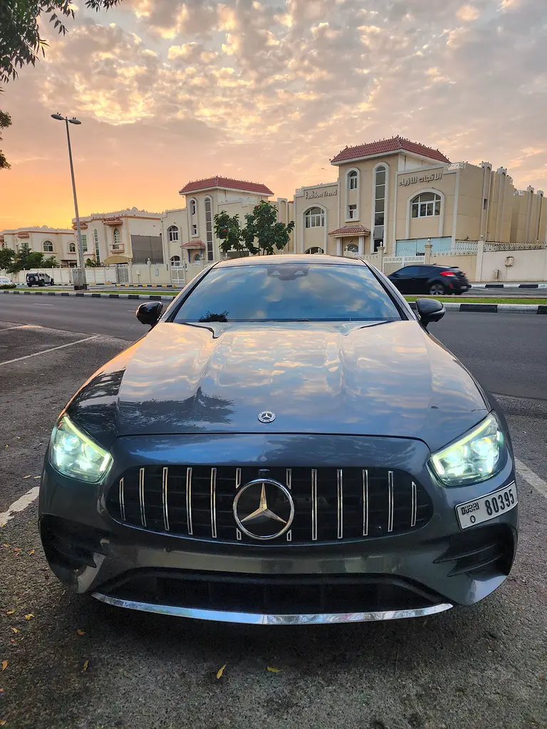 Mercedes-Benz E-Class E 400 4MATIC | Luxury  Performance - Image 15