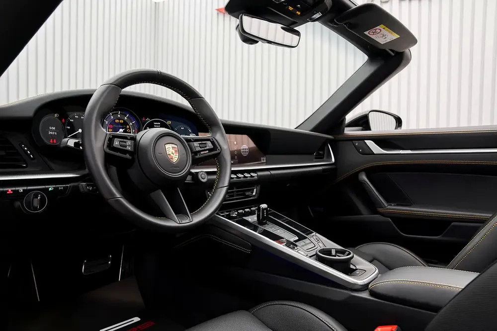 PORSCHE CARRERA TURBO S CONVERTIBLE, 2023, FULL OPTIONS, EXCELLENT CONDITION - Image 10